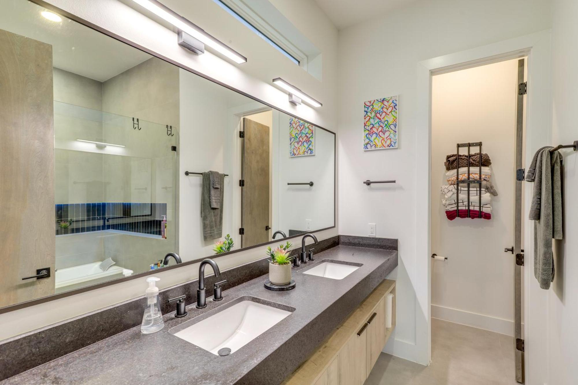 3 Mi To Dtwn Modern Townhome With Yard In Houston Exterior photo